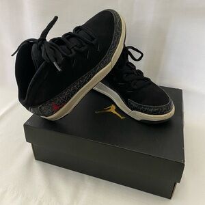 Jordan Deluxe BP Black and gray youth tennis shoes